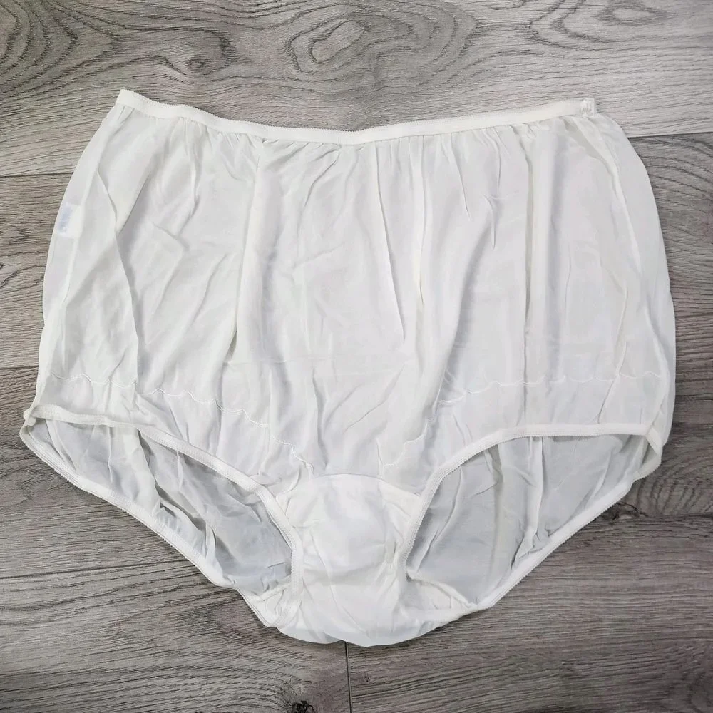 2X-Vtg USA DIXIE BELLE Cream Nylon Scallop Trim Gusset Panties‎ USA Made Size 14